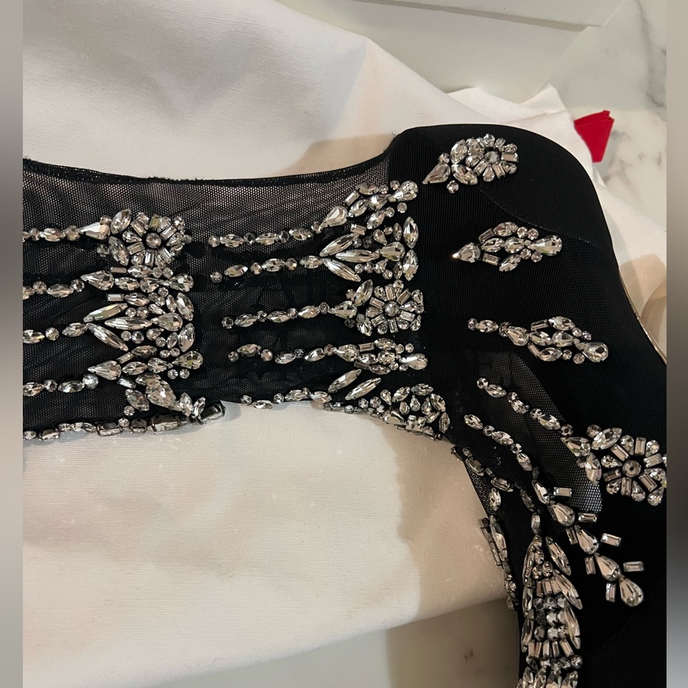 Alexander McQueen Embellished Mesh Sculptural-Heel Boots - Picture 9 of 14